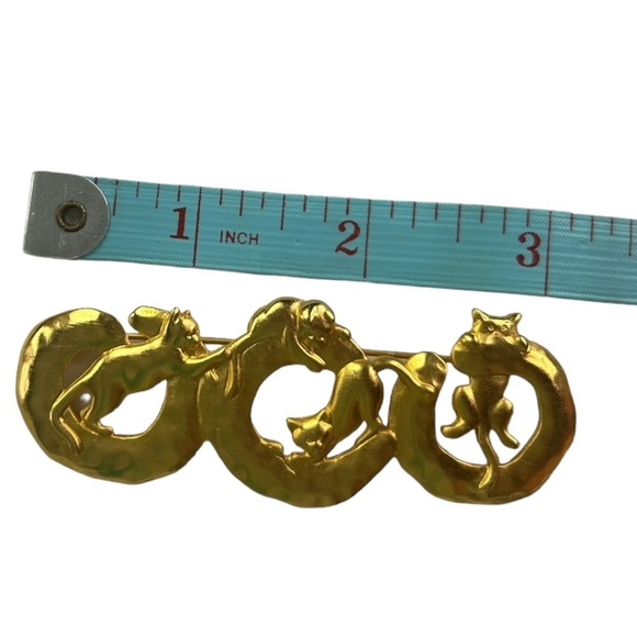 Vintage Whimsical JJ Mark Cat Brooch Pin Matt Gold Playful Kittens Cat Lady - Picture 7 of 7